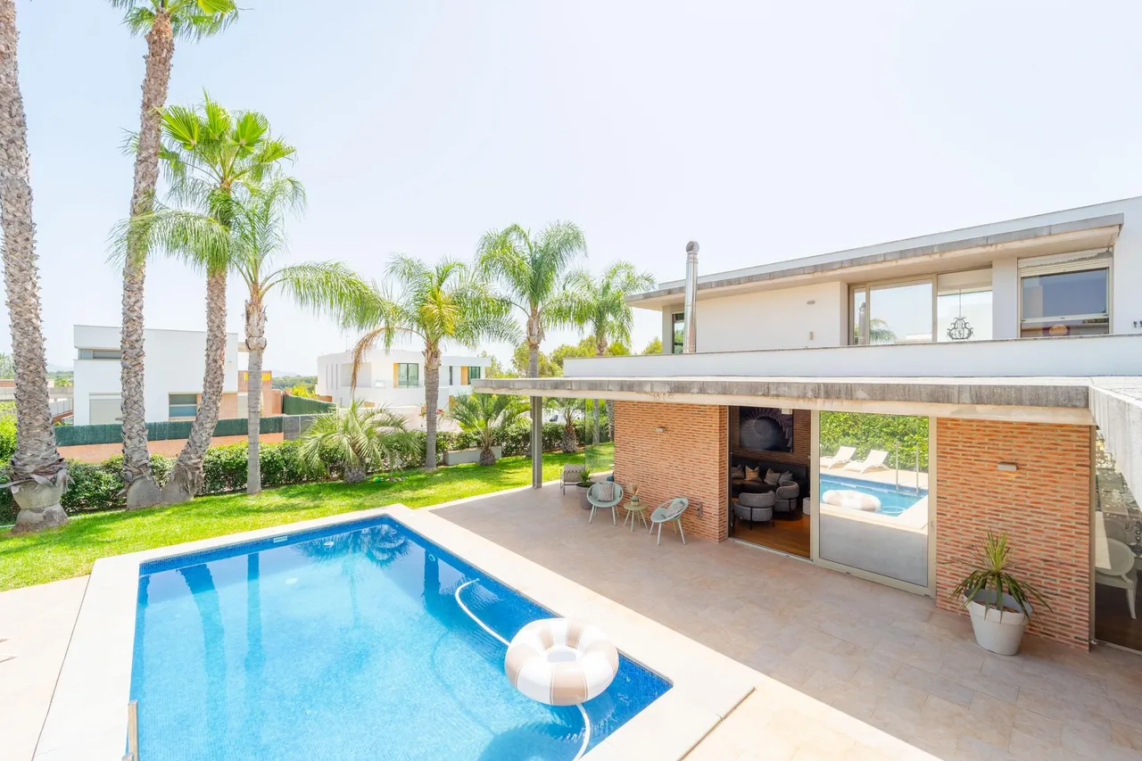 living - Casa / villa de 716m² en venta en Bétera, Valencia - gallery - 4