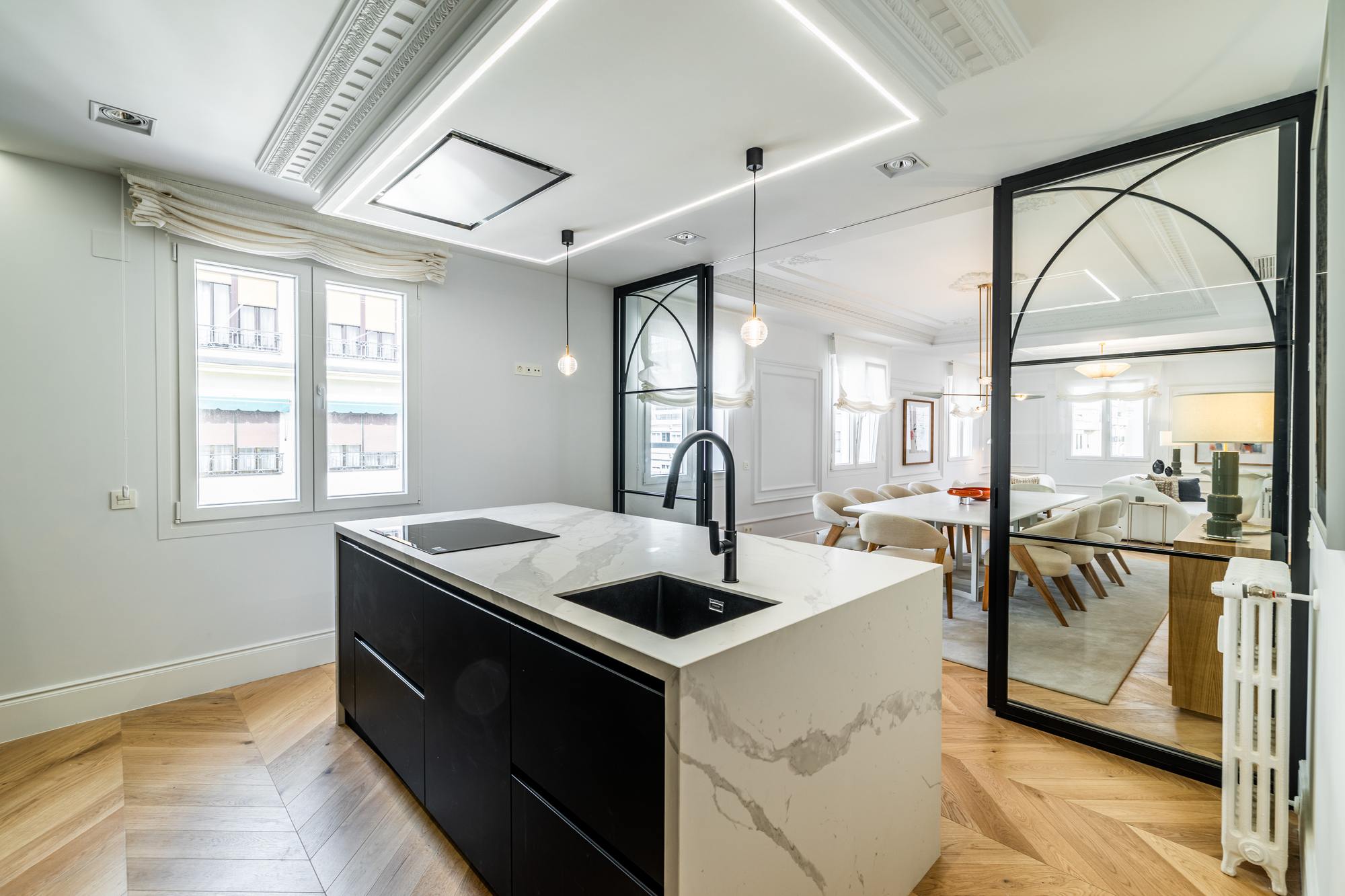 living - 316m² apartment for sale in Goya, Madrid - gallery thumbnail - 7