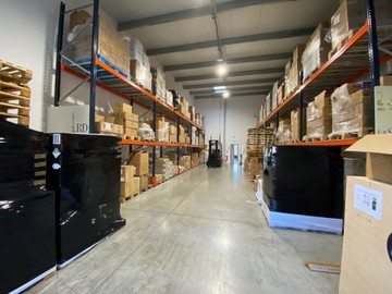 logistics - Light Industrial Premises / Offices For Rent - featured