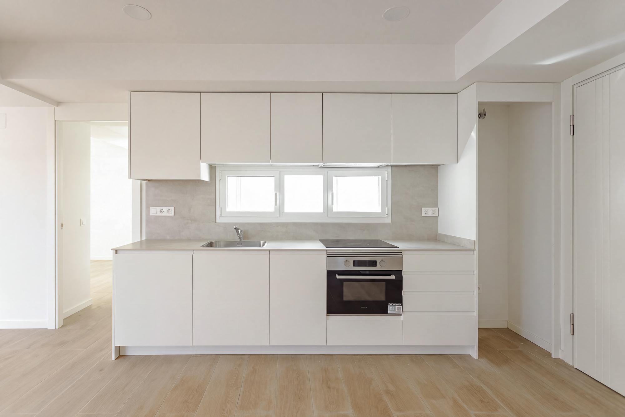 living - Piso de 65m² en alquiler en Ventilla - Almenara, Madrid - gallery thumbnail - 7