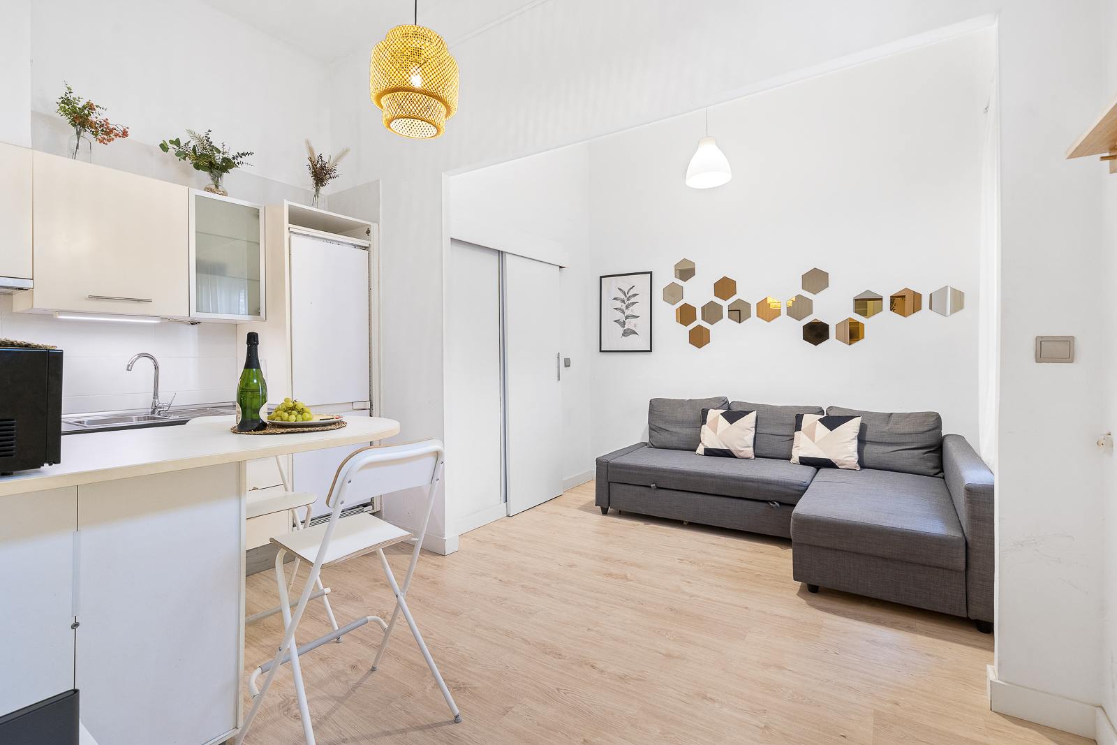 living - 38m² apartment with 10m² terrace for sale in Poblenou - gallery thumbnail - 3