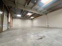 logistics - Light Industrial Premises / Offices For Rent - gallery thumbnail - 6