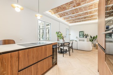 living - 97m² apartment for sale in Eixample Right, Barcelona - featured