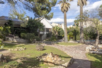 living - 527m² house / villa for sale in La Cañada, Valencia - featured