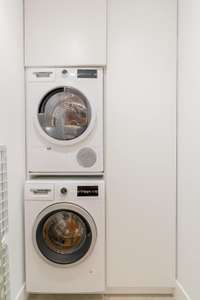living - Piso de 110m² en alquiler en Recoletos, Madrid - gallery thumbnail - 3