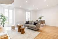 living - Piso de 114m² en venta en Palacio, Madrid - gallery thumbnail - 1