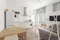 living - 93m² apartment for rent in Sol, Madrid - gallery thumbnail - 3