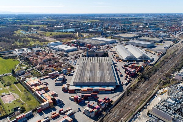 Dils acted as advisor to Kryalos SGR in the sale of a logistics portfolio, totaling about 200,000 square meters - featured