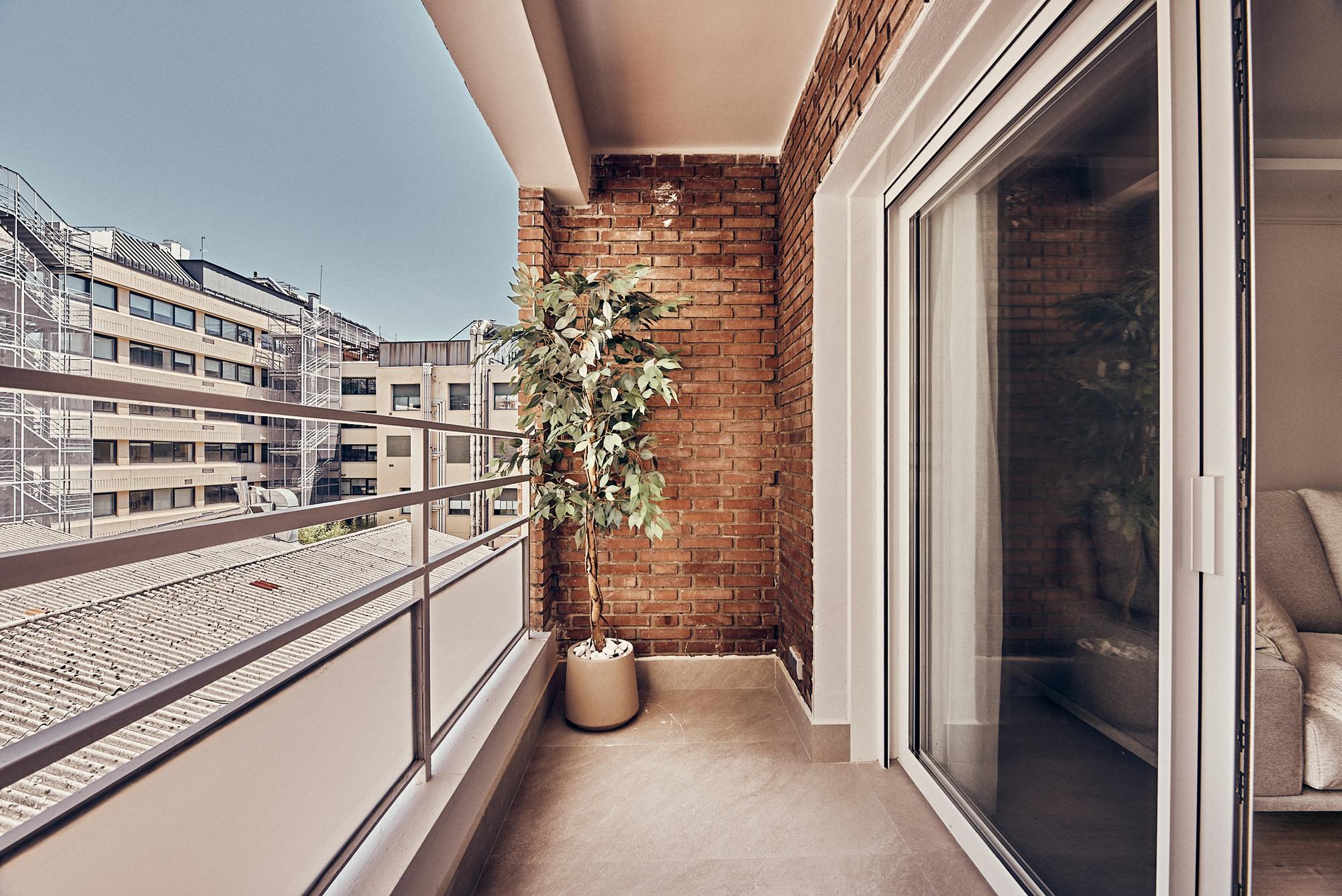 living - Piso de 184m² en venta en Trafalgar, Madrid - gallery thumbnail - 6
