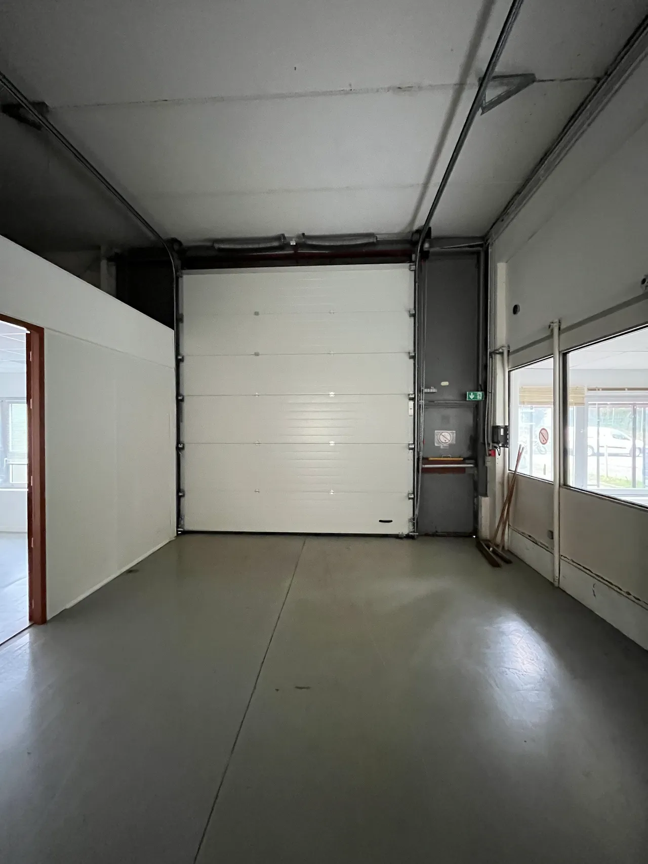 logistics - Activités / Bureaux À Louer - gallery - 2