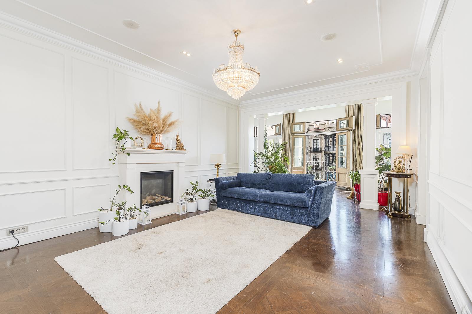 living - Piso de 190m² en venta en Eixample Derecho, Barcelona - gallery thumbnail - 4