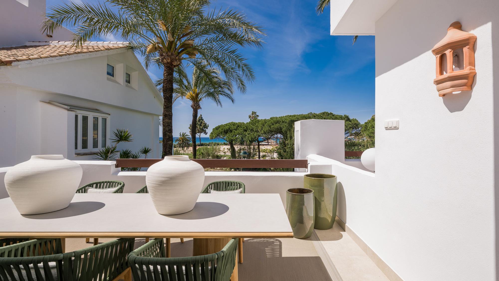 living - Piso de 150m² con 40m² terraza en venta en Este Marbella - gallery thumbnail - 1