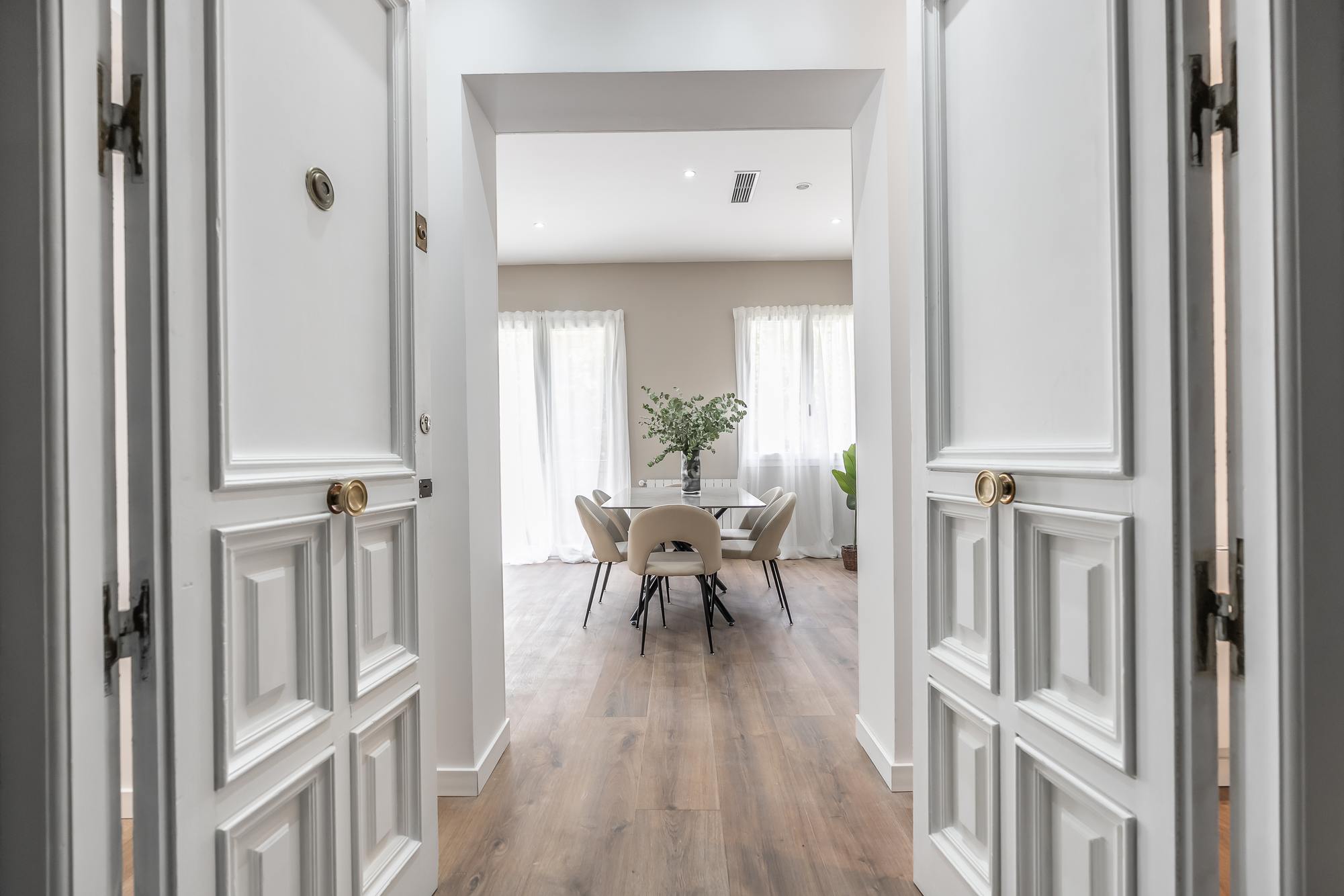 living - 153m² apartment for sale in Argüelles, Madrid - featured