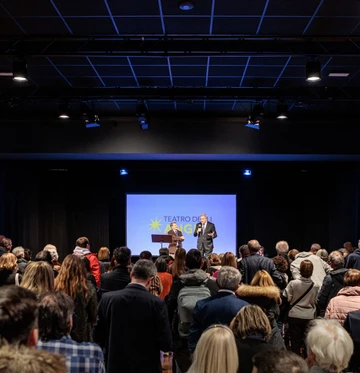 Inaugurato a Milano il “Teatro degli Angeli”, un progetto innovativo con Giacomo Poretti, sostenuto da Dils - featured