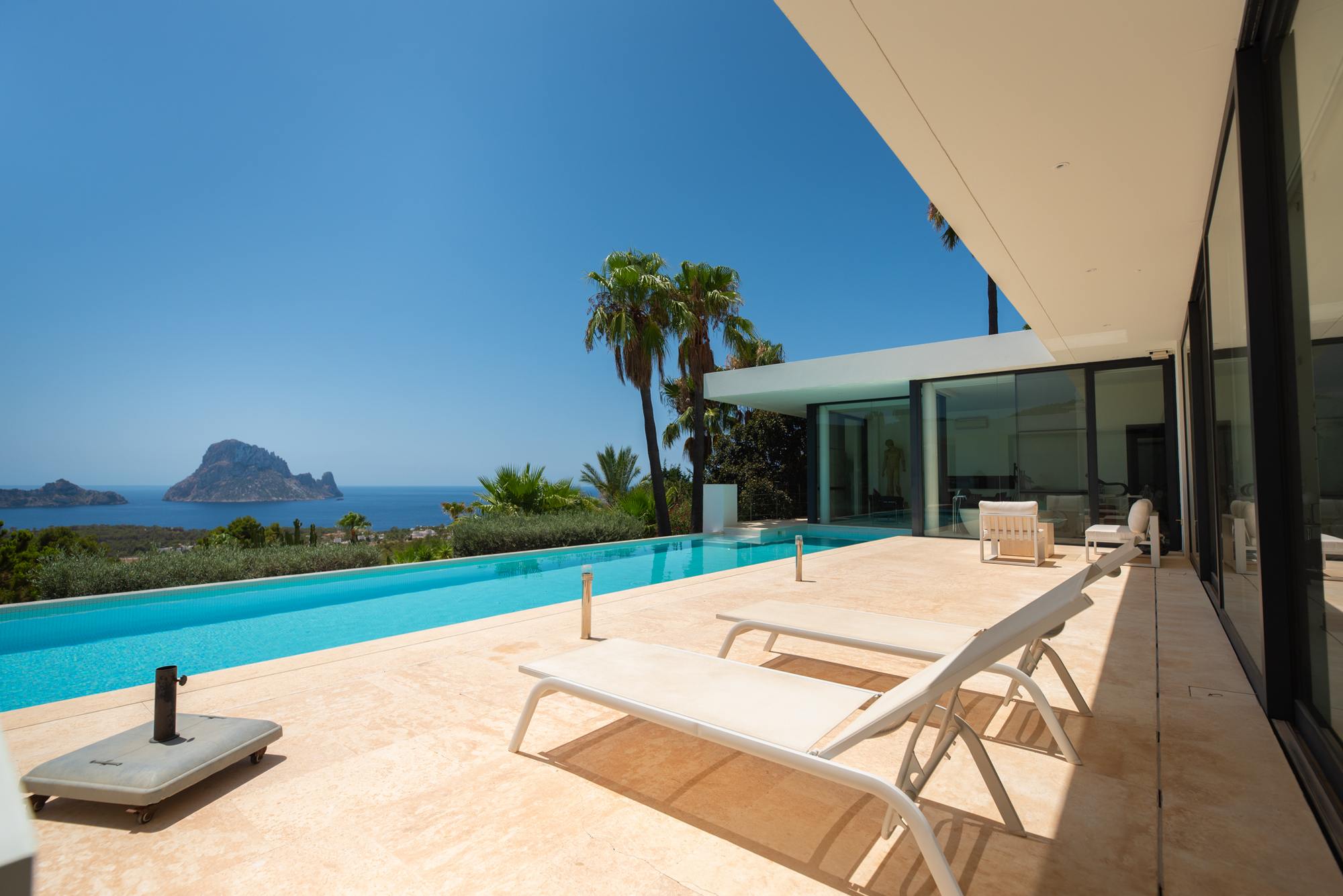 living - 488m² house / villa with 1,500m² garden for sale in San José - gallery - 4