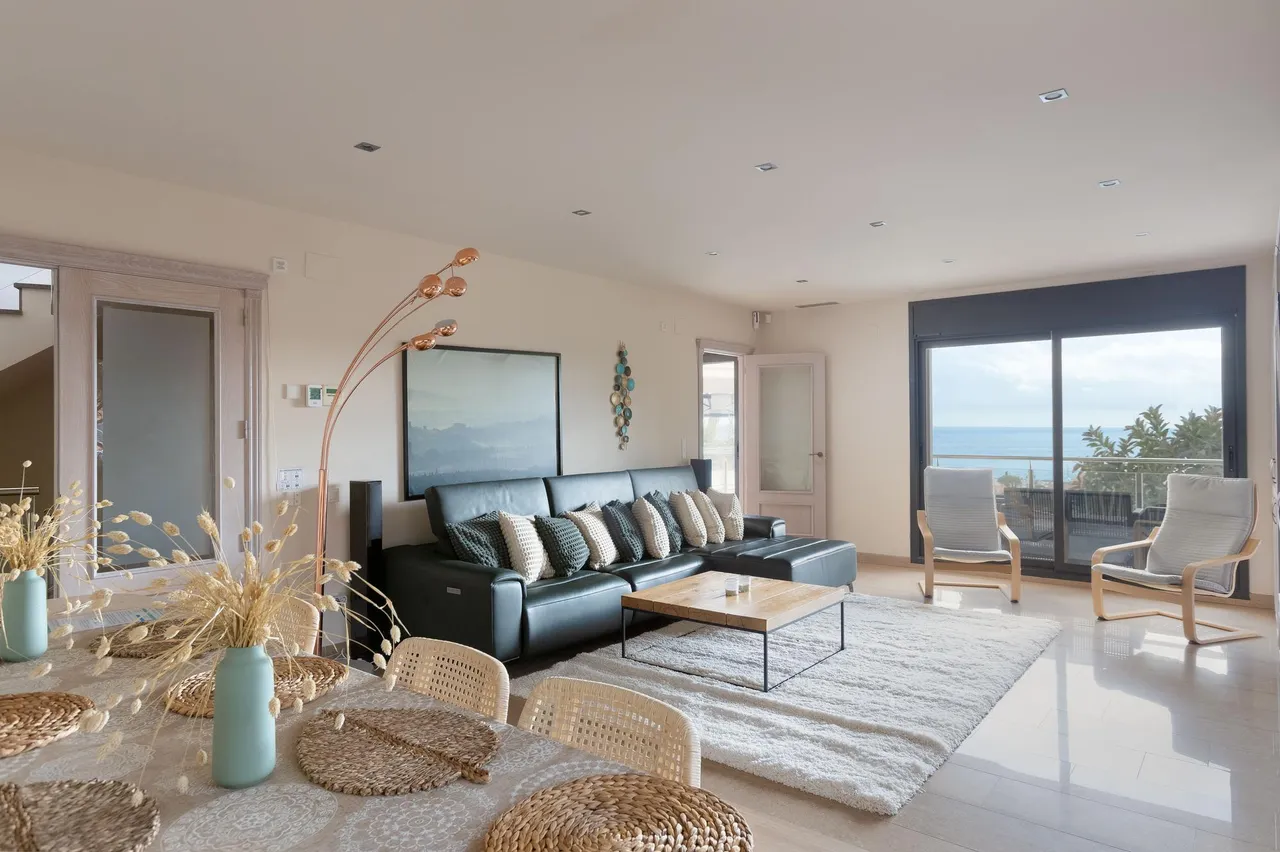 living - Casa / villa de 375m² con 406m² de jardín en venta en Premià de Dalt - gallery - 3