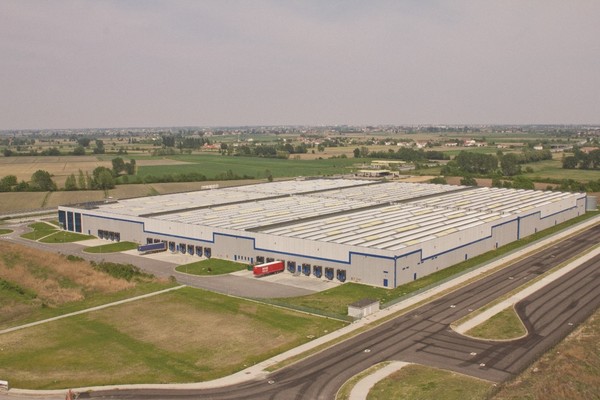 advisor in the sale of a warehouse in Veneto - Dils - Netherlands - featured