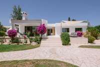 living - Casa / villa de 450m² en venta en Ibiza ciudad - gallery thumbnail - 2