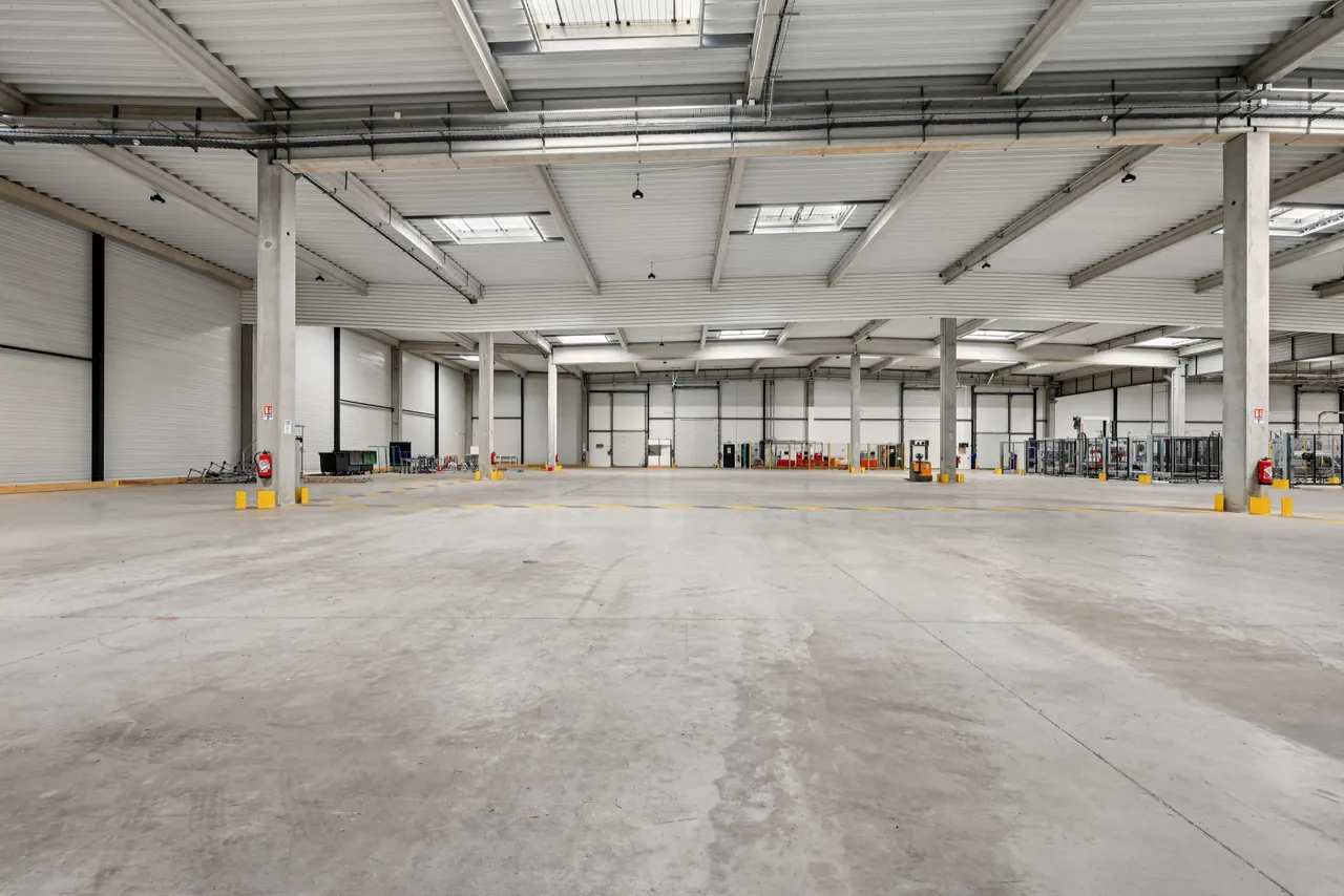 logistics - Activity Facility For Rent - gallery - 3