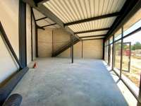 office - Services / Showroom For Rent - gallery thumbnail - 9