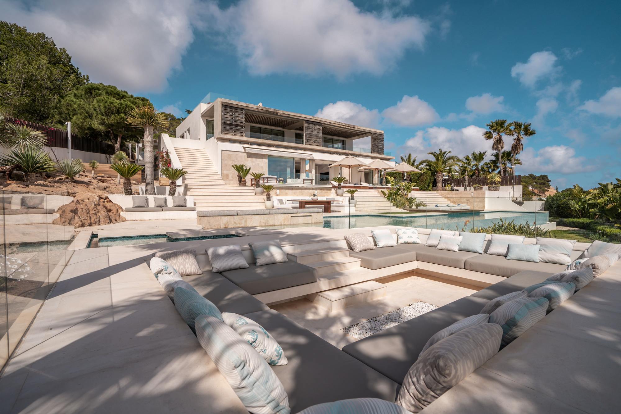 living - 700m² house / villa for sale in Ibiza Town - gallery thumbnail - 2