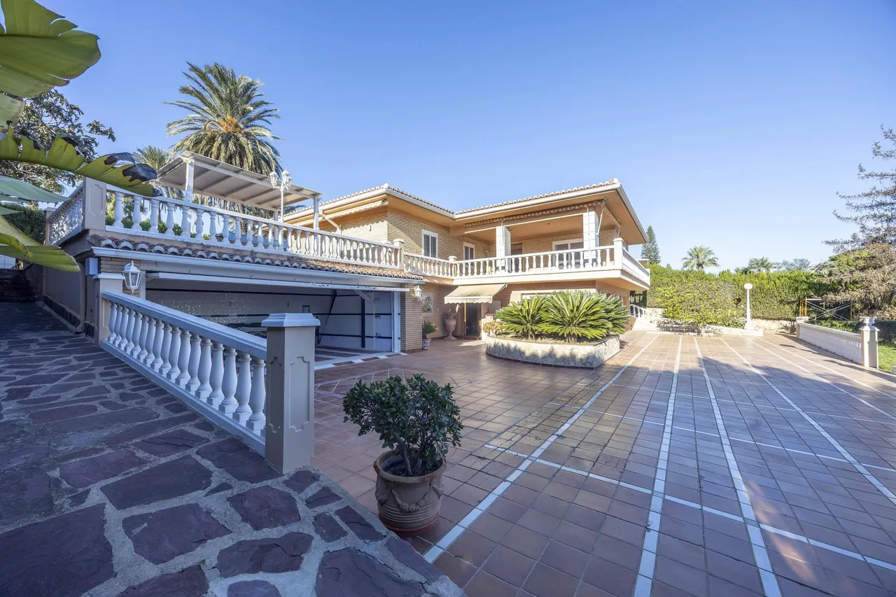 living - Casa / villa de 325m² con 1,050m² de jardín en venta en Valencia Region - gallery - 2