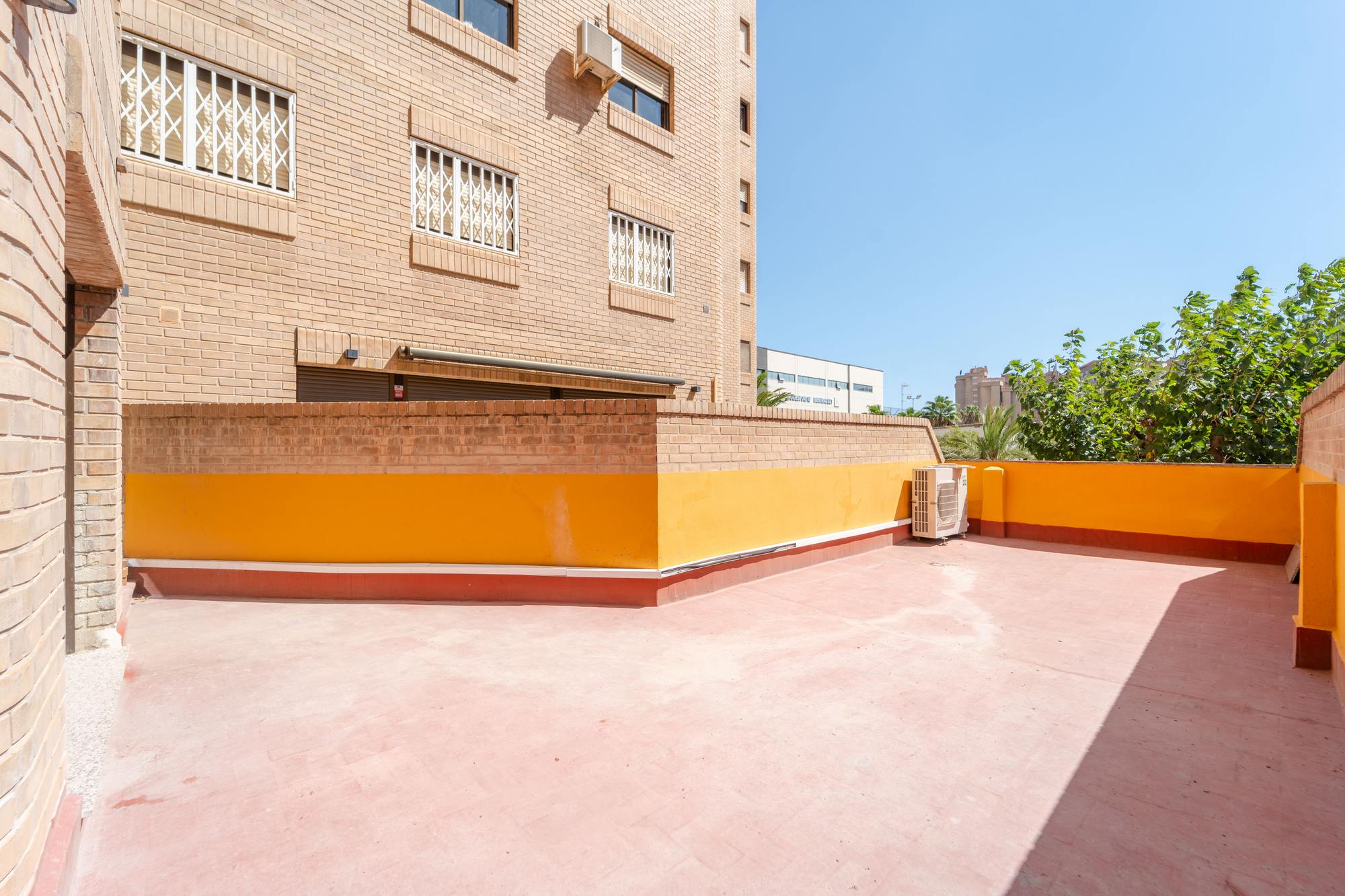 living - Piso de 118m² con 45m² terraza en venta en El Pla del Real - gallery thumbnail - 10
