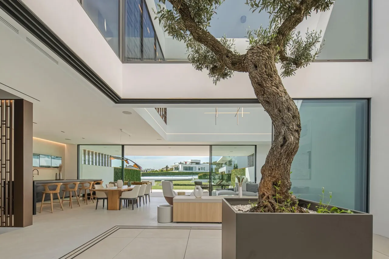living - Casa / villa de 373m² con 240m² terraza en venta en Milla de Oro - gallery - 3