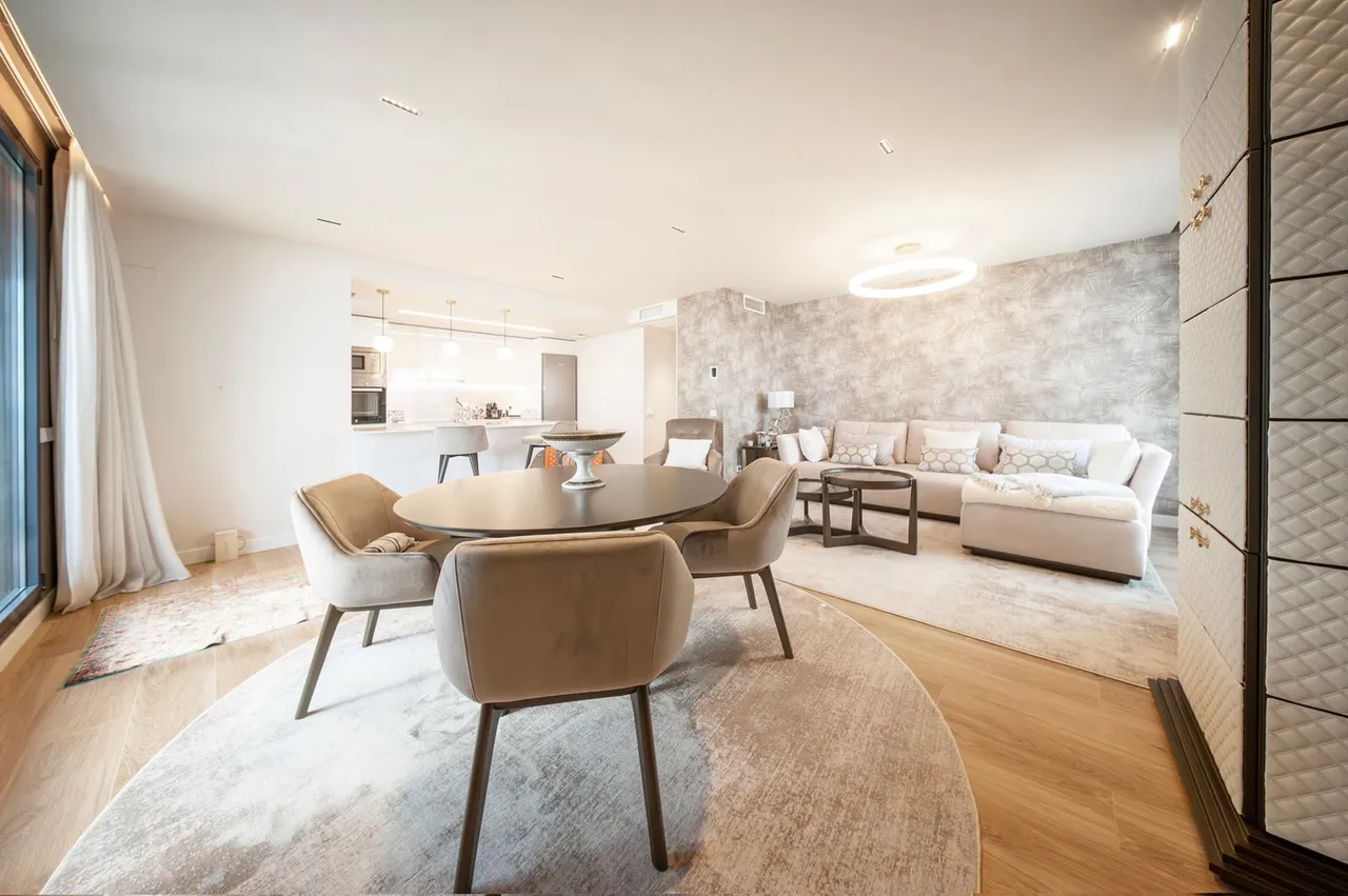 living - Piso de 141m² con 10m² terraza en venta en Valdeacederas - gallery - 4