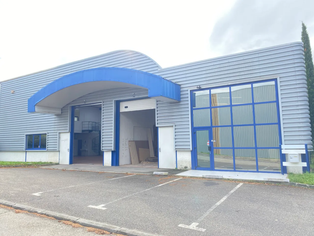 logistics - Activités / Bureaux À Louer - gallery - 3