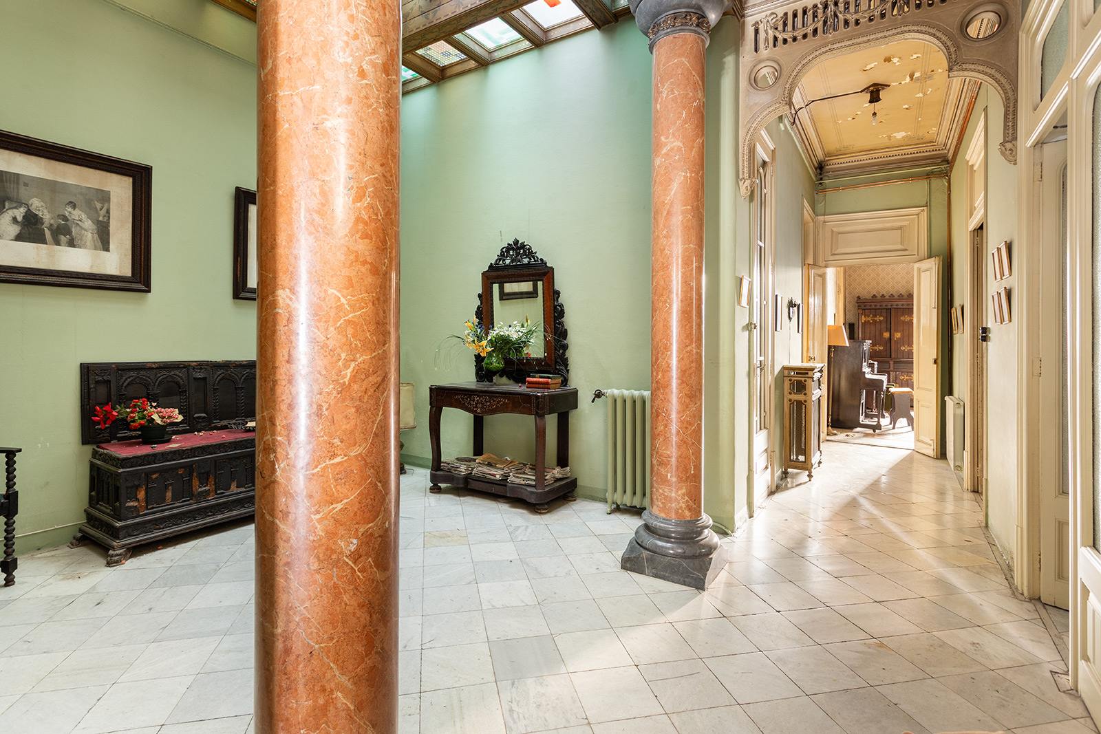 living - 315m² apartment with 187m² terrace for sale in Eixample Right - gallery thumbnail - 7