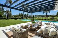 living - Casa / villa de 1,636m² con 441m² terraza en venta en Nueva Andalucía - gallery thumbnail - 2