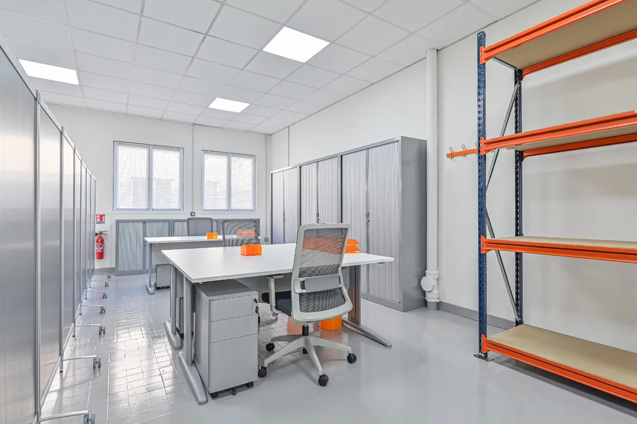 logistics - Entrepôt À Louer - gallery - 7