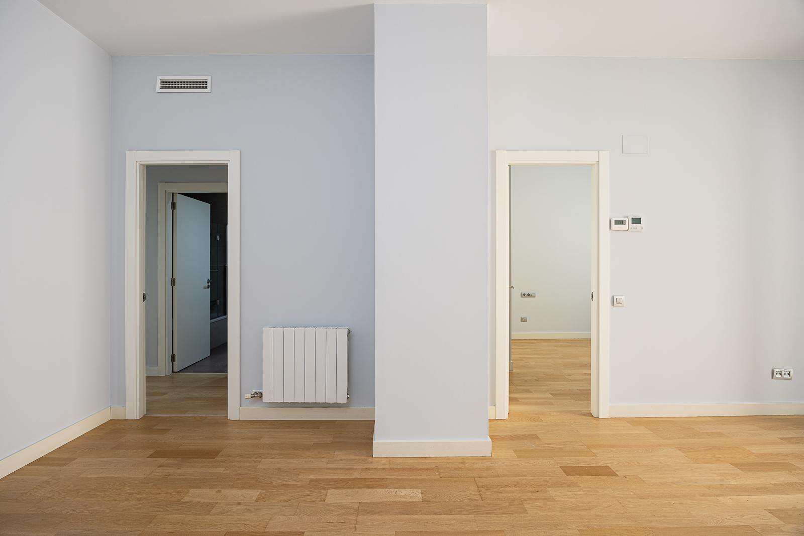 living - Piso de 92m² en venta en Gótico, Barcelona - gallery thumbnail - 8