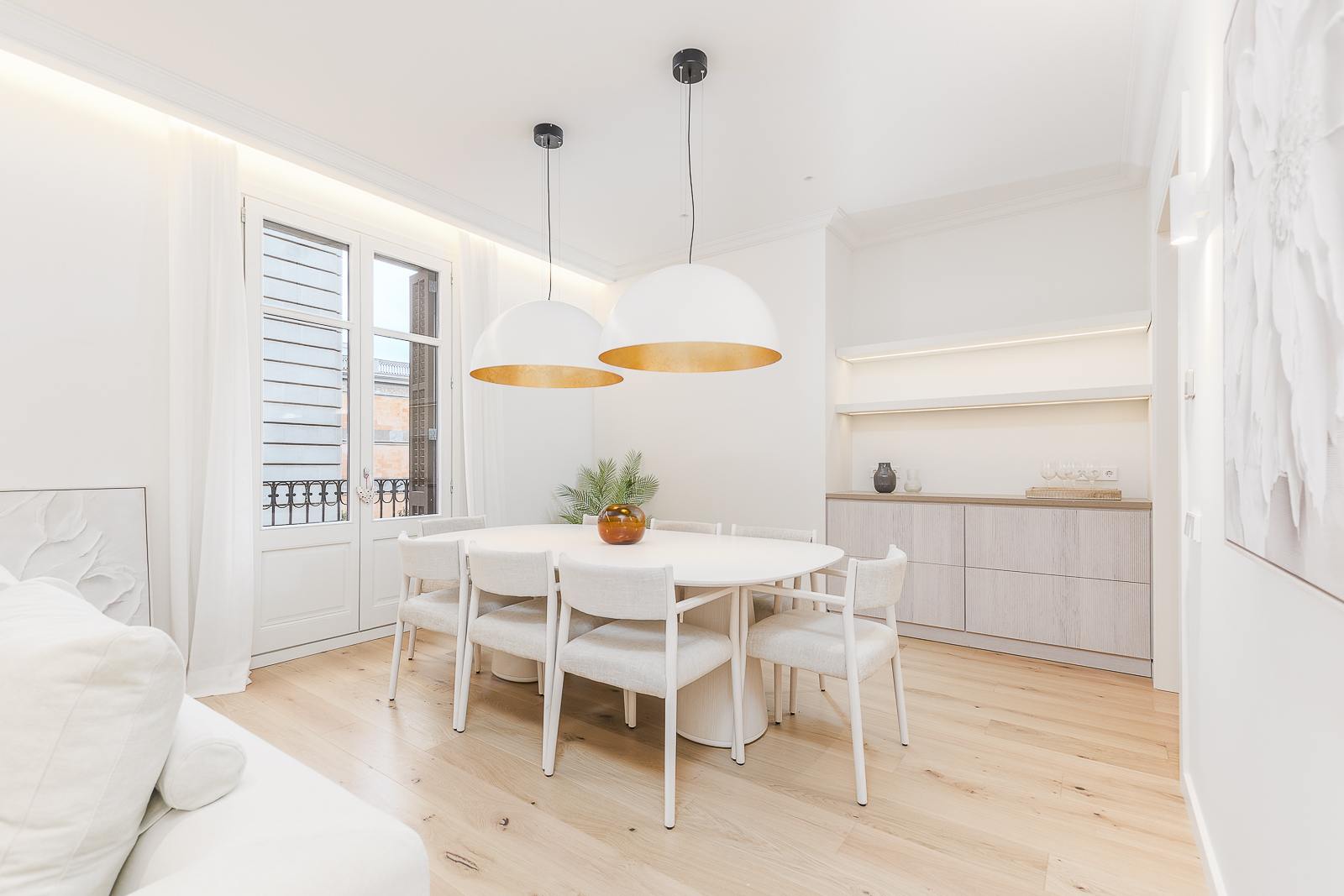 living - Piso de 162m² en venta en Gótico, Barcelona - gallery thumbnail - 9