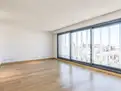 living - Piso de 229m² en venta en Almagro, Madrid - gallery thumbnail - 5