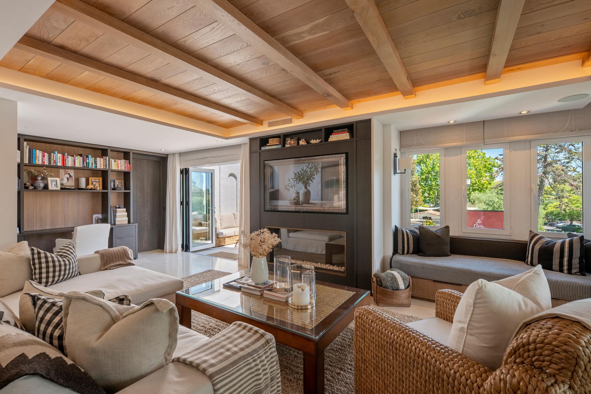 living - Piso de 120m² con 53m² terraza en venta en Milla de Oro - gallery - 5
