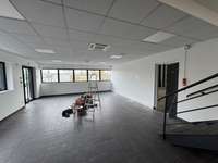 logistics - Activités / Bureaux À Louer - gallery thumbnail - 5