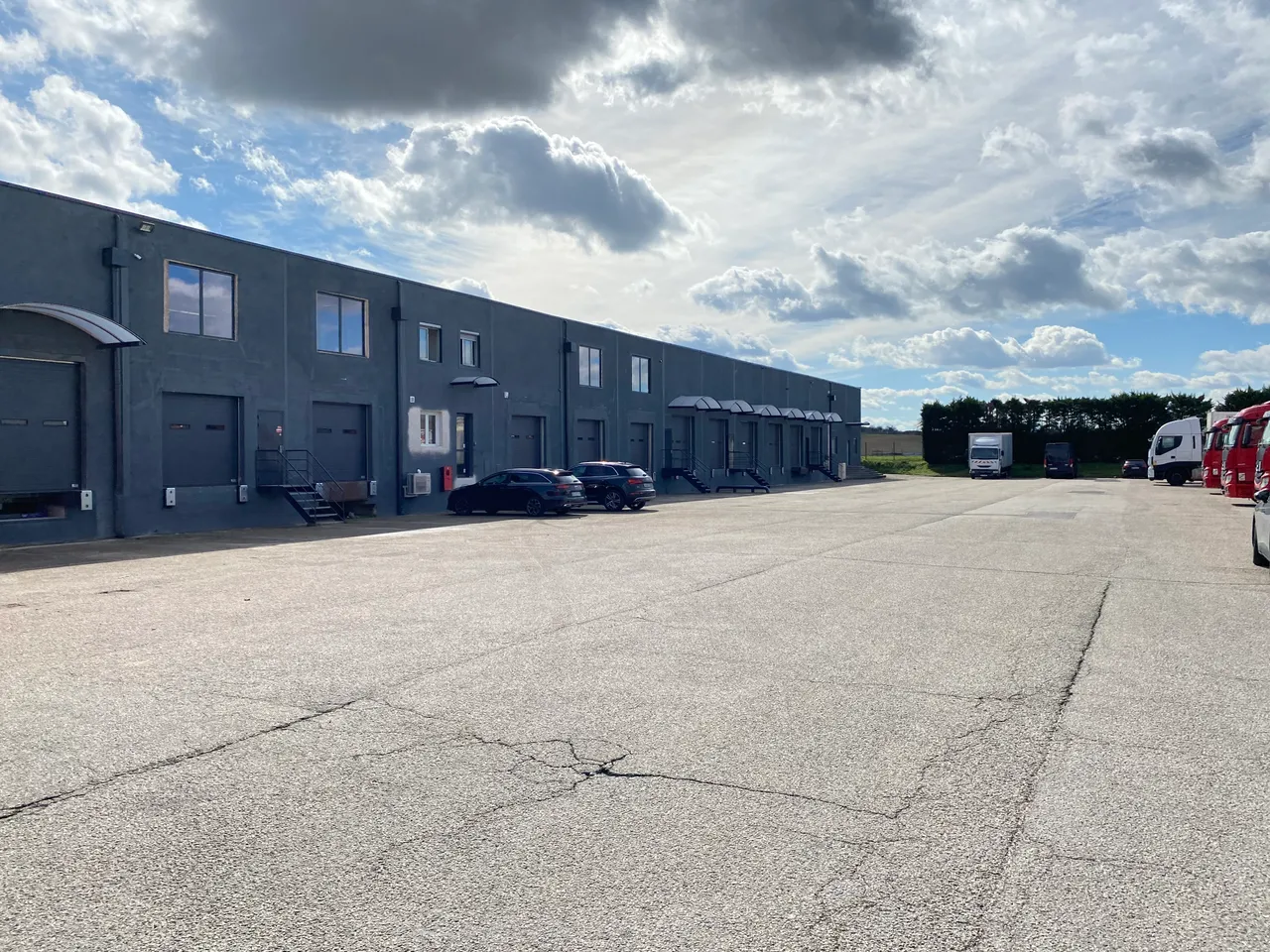 logistics - Activités / Bureaux À Louer - gallery - 4