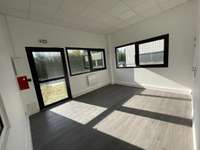 logistics - Activités / Bureaux À Louer - gallery thumbnail - 2