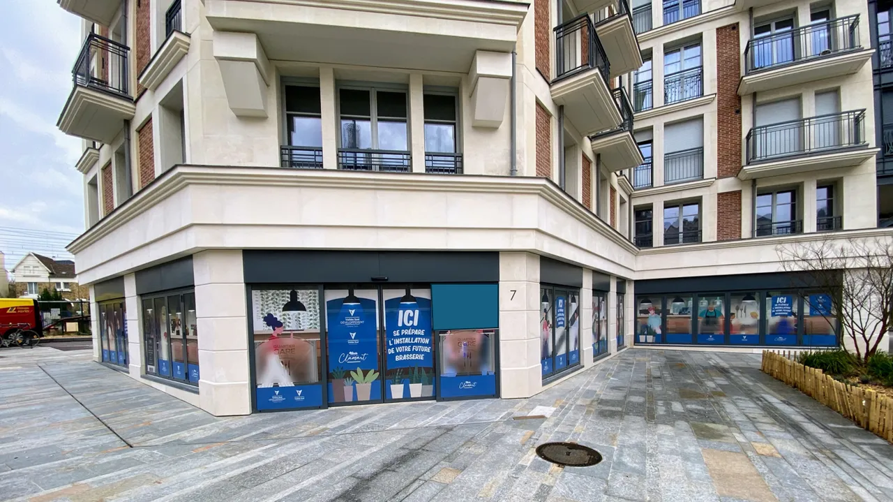 retail - Commerce Pied d’immeuble À Louer - gallery - 3