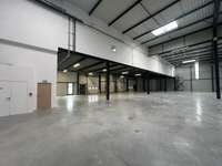 logistics - Activités / Bureaux À Louer - gallery thumbnail - 2