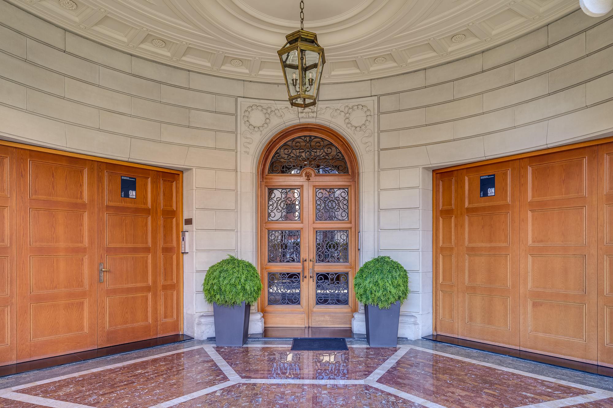 living - 256m² apartment for sale in Turó Park, Barcelona - gallery thumbnail - 1