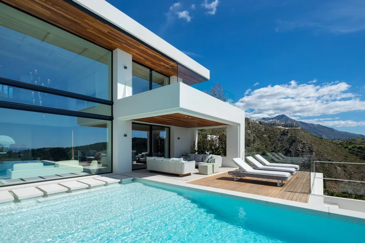 living - Casa / villa de 631m² con 190m² terraza en venta en Benahavís - gallery - 5