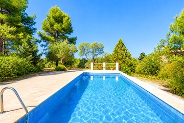 living - Casa rural de 387m² con 44m² terraza en venta en Penedès - featured