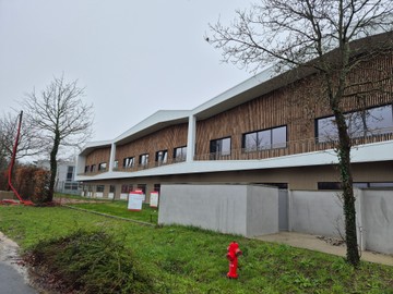 logistics - Activités / Bureaux À Louer - À Vendre - featured