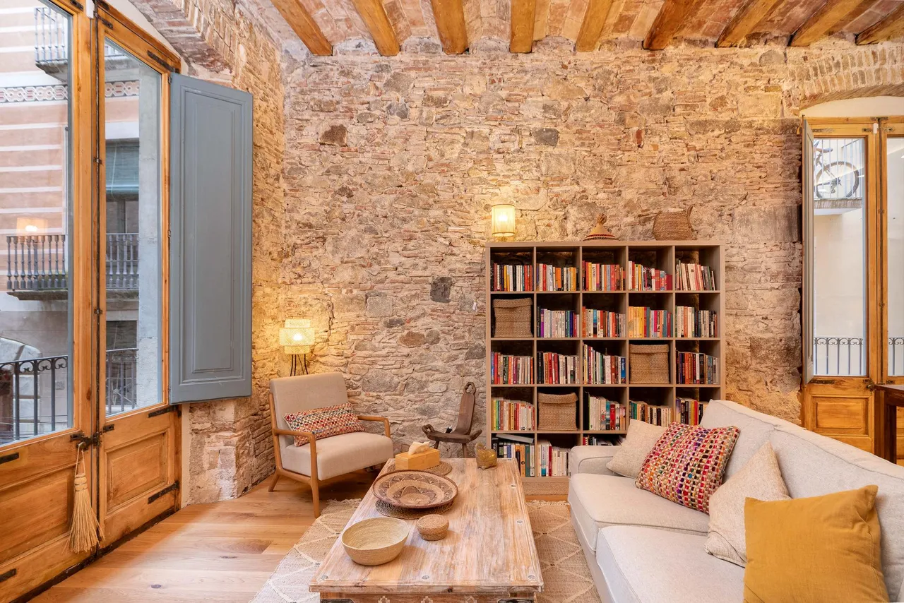 living - 135m² apartment for sale in Barri Vell, Girona - gallery - 5