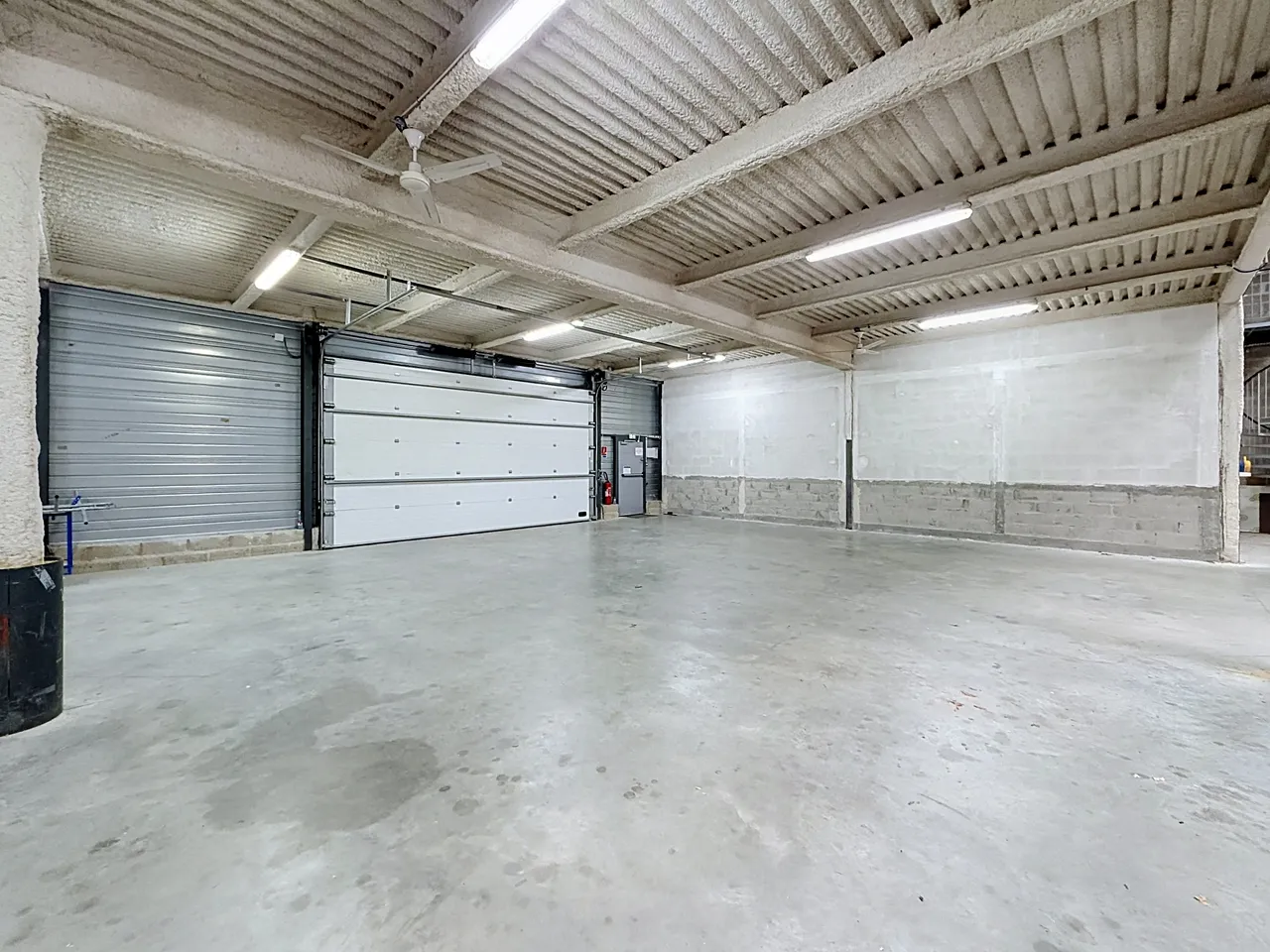 logistics - Light Industrial Premises / Offices For Rent - gallery - 9