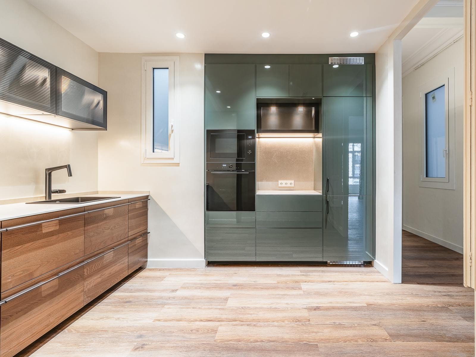 living - 178m² apartment for sale in Eixample Right, Barcelona - gallery thumbnail - 1