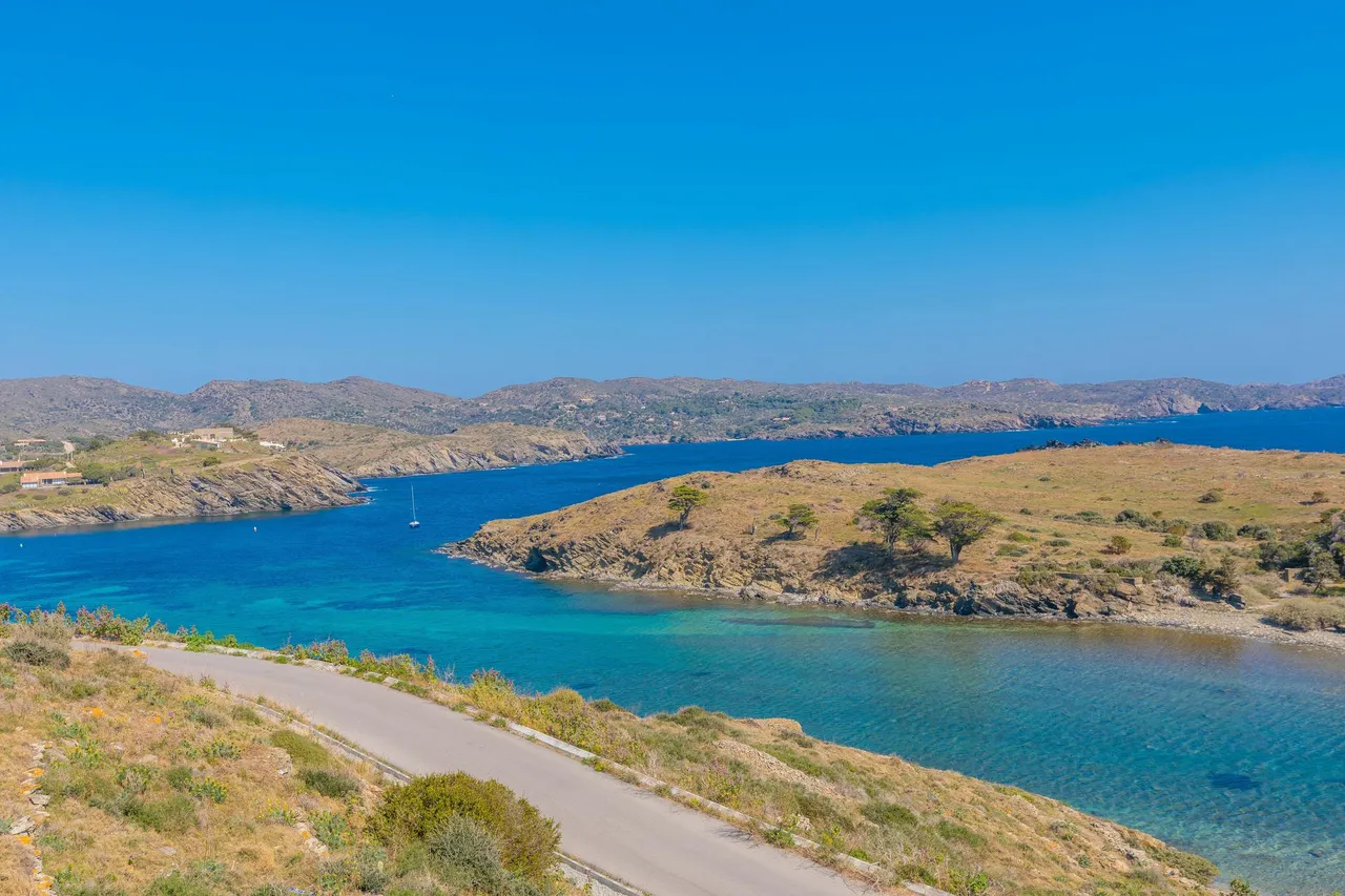 living - Parcela de 3,714m² en venta en Cadaqués, Costa Brava - gallery - 9